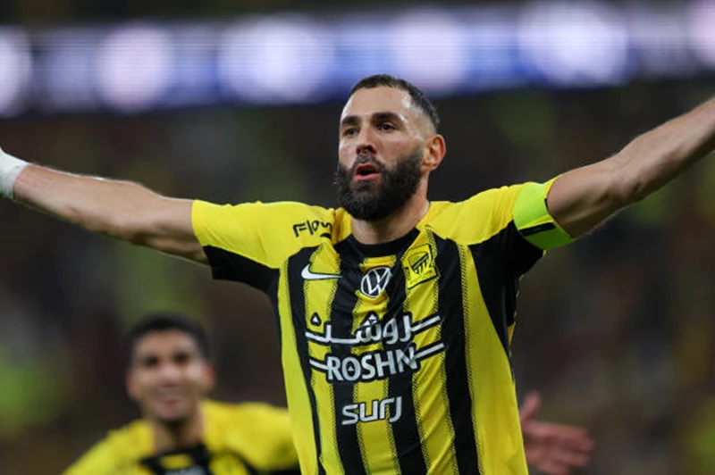 بنزيما يتحدث عن.. العودة إلى أوروبا.. اعتزال كرة القدم.. وتألق مبابي